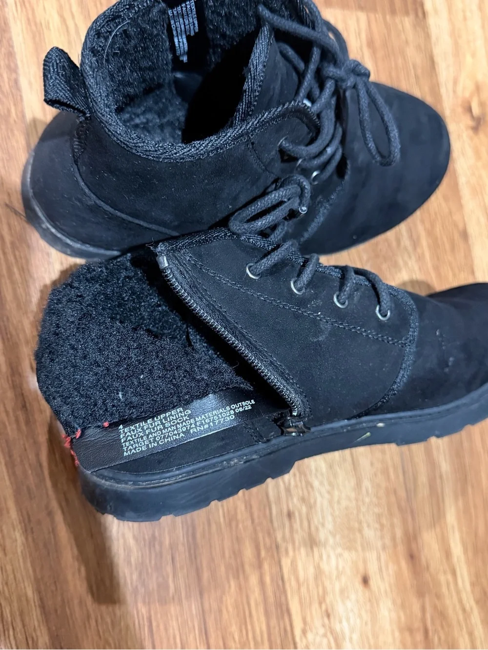 Target classic black